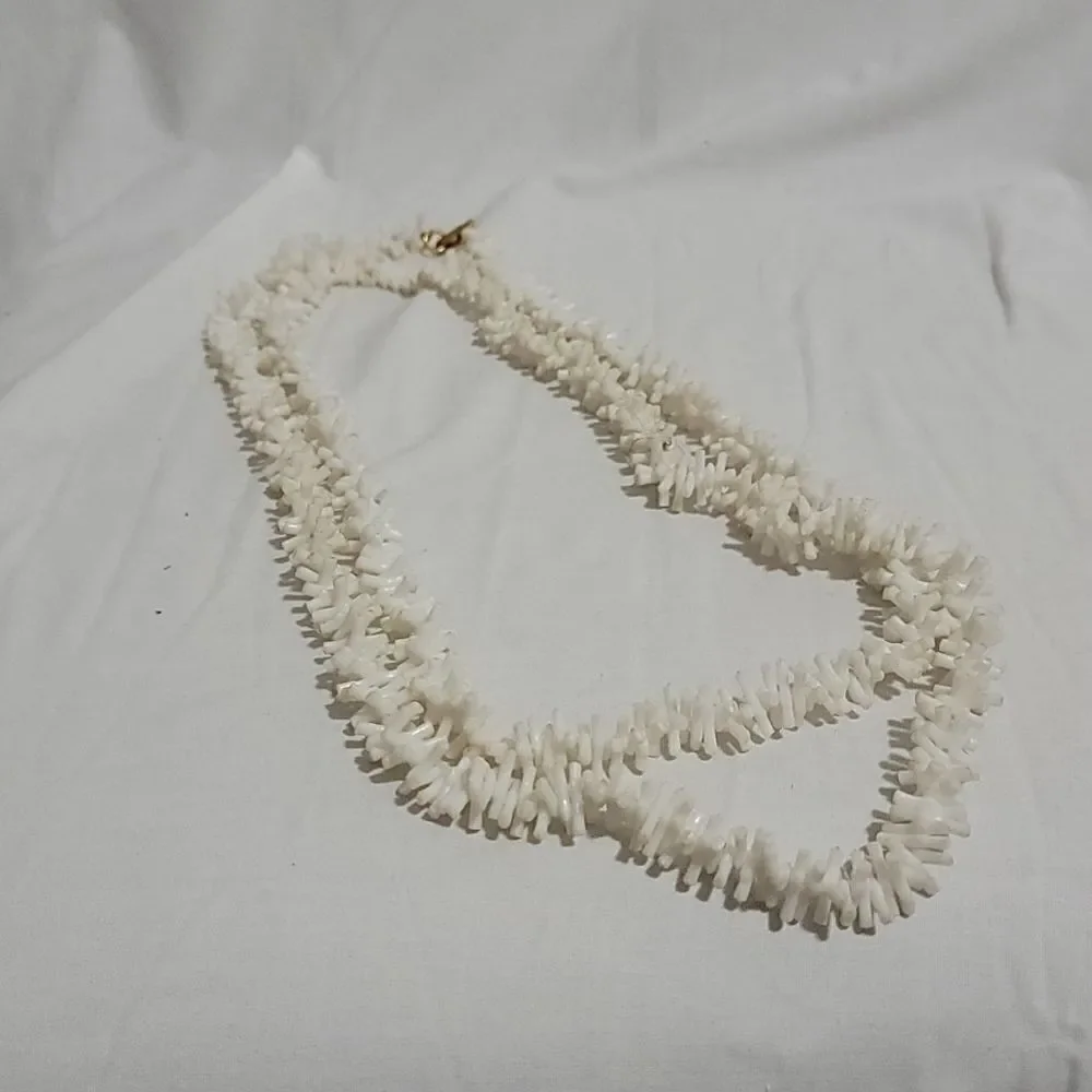 Vintage costume jewelry necklace